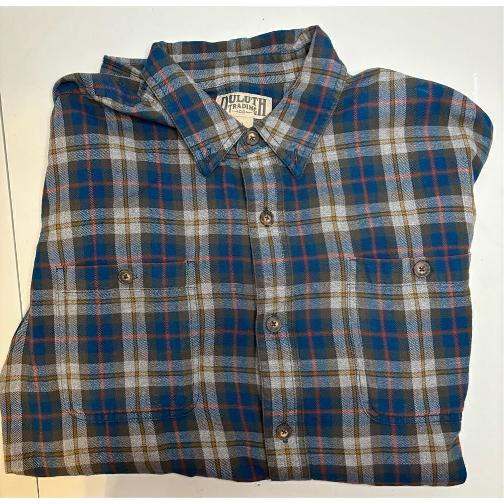 Duluth Trading Co. Men's XL Flannel Gray Button Up Shirt